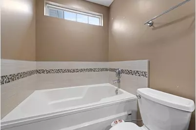 204 Southwicke Drive, Streamwood, IL 60107 - Photo 29