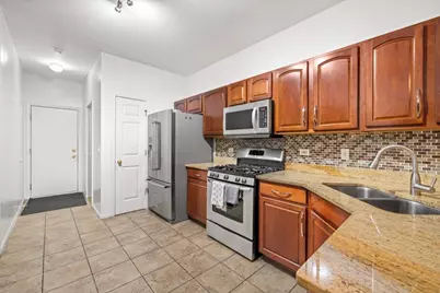 204 Southwicke Drive, Streamwood, IL 60107 - Photo 13