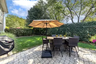 992 Belaire Ct, Naperville, IL 60563 - Photo 53