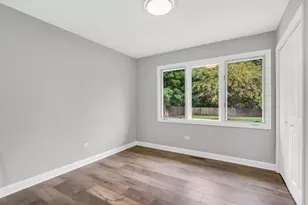 179 S Alleghany Rd, Grayslake, IL 60030 - Photo 11