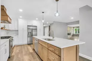 179 S Alleghany Rd, Grayslake, IL 60030 - Photo 3