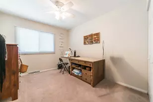 731 Hawthorne Circle, Lombard, IL 60148 - Photo 9