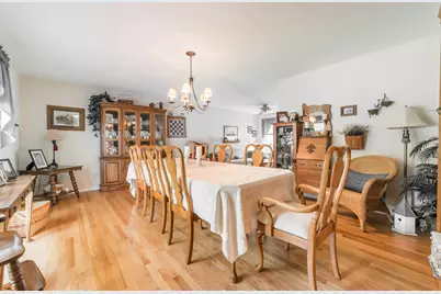 731 Hawthorne Circle, Lombard, IL 60148 - Photo 5