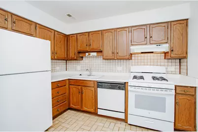 1525 Sander Court #108, Wheeling, IL 60090 - Photo 7