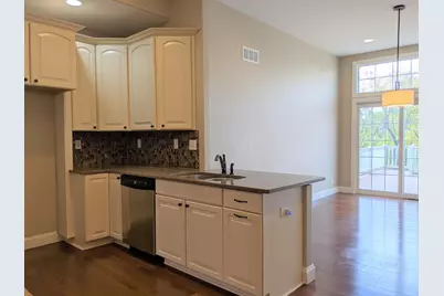 746-748 Gabriela Court, Rockford, IL 61108 - Photo 7