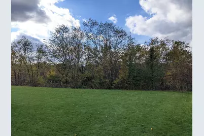 746-748 Gabriela Court, Rockford, IL 61108 - Photo 3