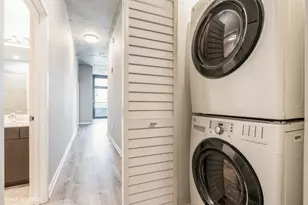 235 W Van Buren St, Chicago, IL 60607 - Photo 21