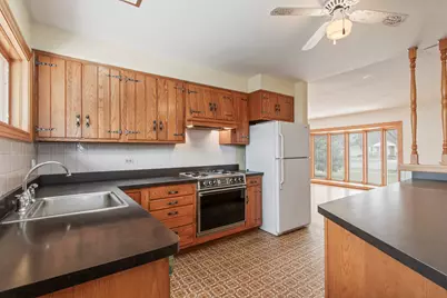 650 E Palatine Road, Palatine, IL 60074 - Photo 5