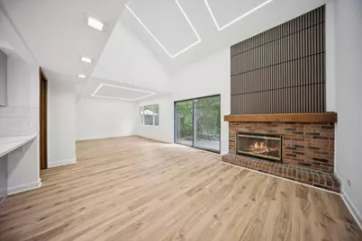 567 Cress Creek Lane, Crystal Lake, IL 60014 - Photo 7