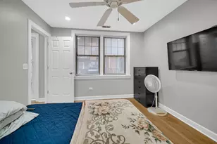5230 N Campbell Ave, Chicago, IL 60625 - Photo 11