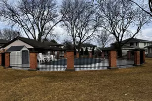 2S739 Winchester Circle, Warrenville, IL 60555 - Photo 9