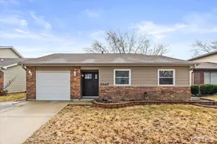 2347 Sunnydale Dr, Woodridge, IL 60517 - Photo 1
