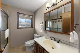 820 Sudbury Ct, Schaumburg, IL 60193 - Photo 23