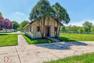 10978 A Crimmin Rd, Newark, IL 60541 - Photo 5
