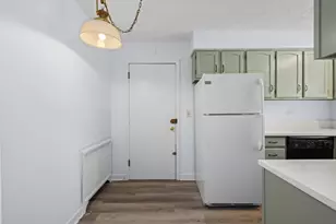 340 Ridge Ave, Evanston, IL 60202 - Photo 7