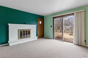 1726 Williamsburg Rd, Rockford, IL 61107 - Photo 9