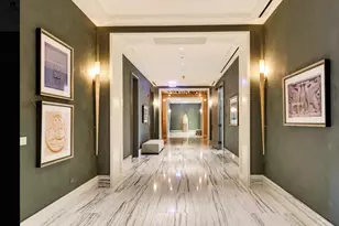 118 E Erie St, Chicago, IL 60611 - Photo 21