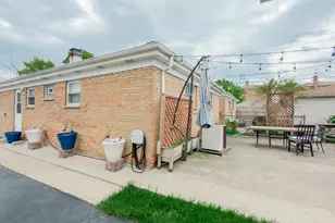 7848 Meade Ave, Burbank, IL 60459 - Photo 13