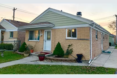 7848 Meade Avenue, Burbank, IL 60459 - Photo 1