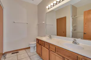 670 S Wellston Ln, Romeoville, IL 60446 - Photo 19