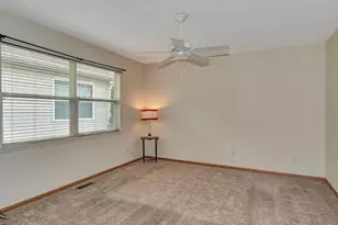 670 S Wellston Ln, Romeoville, IL 60446 - Photo 19