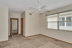 670 S Wellston Ln, Romeoville, IL 60446 - Photo 21