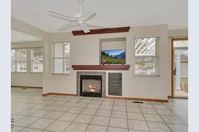 670 S Wellston Lane, Romeoville, IL 60446 - Photo 13