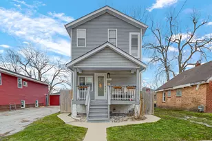 15325 5th Ave, Phoenix, IL 60426 - Photo 1