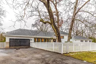 786 Hill St, Highland Park, IL 60035 - Photo 1