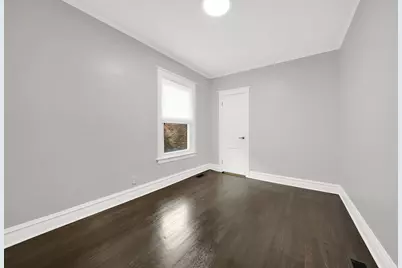 7644 S Constance Avenue, Chicago, IL 60649 - Photo 11