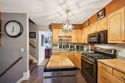 2176 N Westmoreland Drive, Palatine, IL 60074 - Photo 9