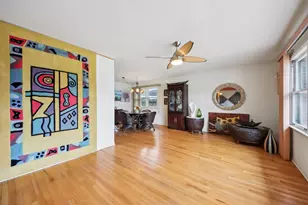 2176 N Westmoreland Dr, Palatine, IL 60074 - Photo 3