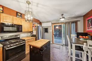 2176 N Westmoreland Dr, Palatine, IL 60074 - Photo 7