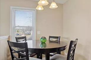 227 Elkhorn Ct, Bolingbrook, IL 60440 - Photo 7