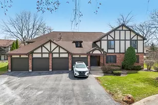 8239 Mulberry Ct, Palos Hills, IL 60465 - Photo 1