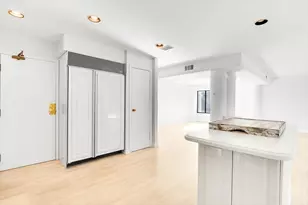 7131 N Caldwell Ave, Chicago, IL 60646 - Photo 17