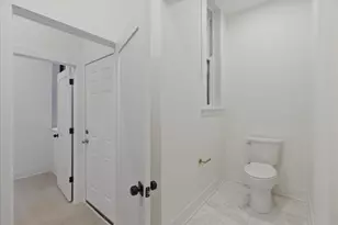 2234 W Irving Park Rd, Chicago, IL 60618 - Photo 11