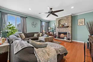 2108 Waterbury Dr, Joliet, IL 60431 - Photo 3