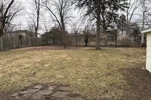 119 Well St, Park Forest, IL 60466 - Photo 15