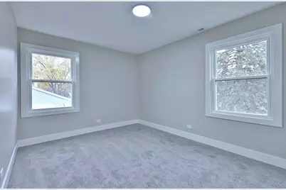 656 W Comstock Avenue, Elmhurst, IL 60126 - Photo 31