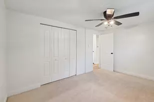 7422 W 111th St, Worth, IL 60482 - Photo 9