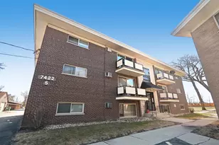 7422 W 111th St, Worth, IL 60482 - Photo 1