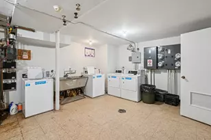 7422 W 111th St, Worth, IL 60482 - Photo 11