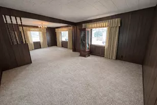 503 N Main St, Chadwick, IL 61014 - Photo 15