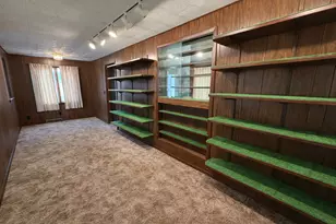 503 N Main St, Chadwick, IL 61014 - Photo 19