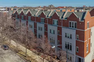 4553 S King Dr, Chicago, IL 60653 - Photo 1