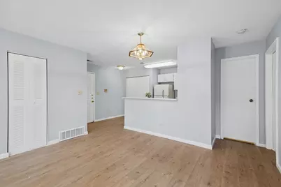 1911 N Hicks Road #103, Palatine, IL 60074 - Photo 11