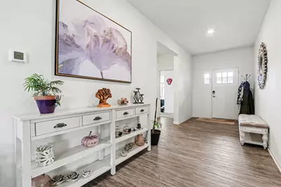 2077 Hearthstone Avenue, Yorkville, IL 60560 - Photo 3