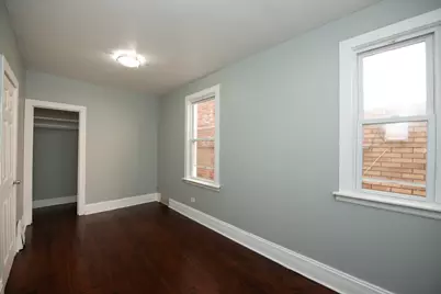 8117 S Burnham Avenue, Chicago, IL 60617 - Photo 7