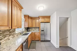 715 E Main St, Barrington, IL 60010 - Photo 7